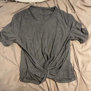 Lululemon front twist crop